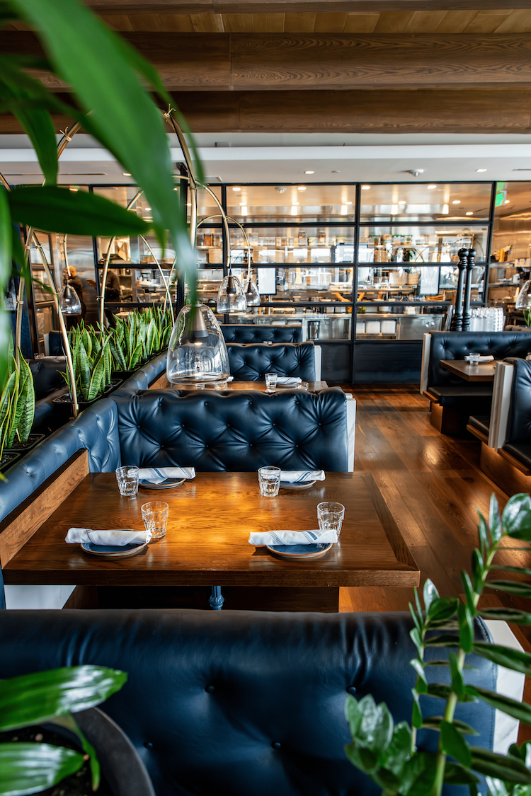 Brentwood restaurant interior view